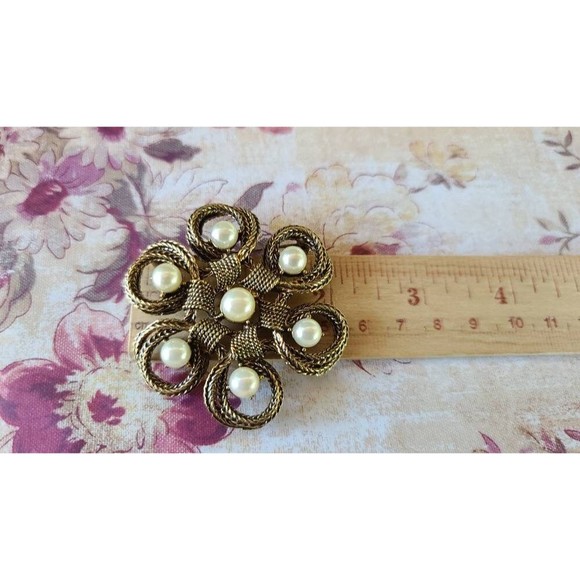 Large Faux Pearl Filigree Flower Brooch - Picture 10 of 10